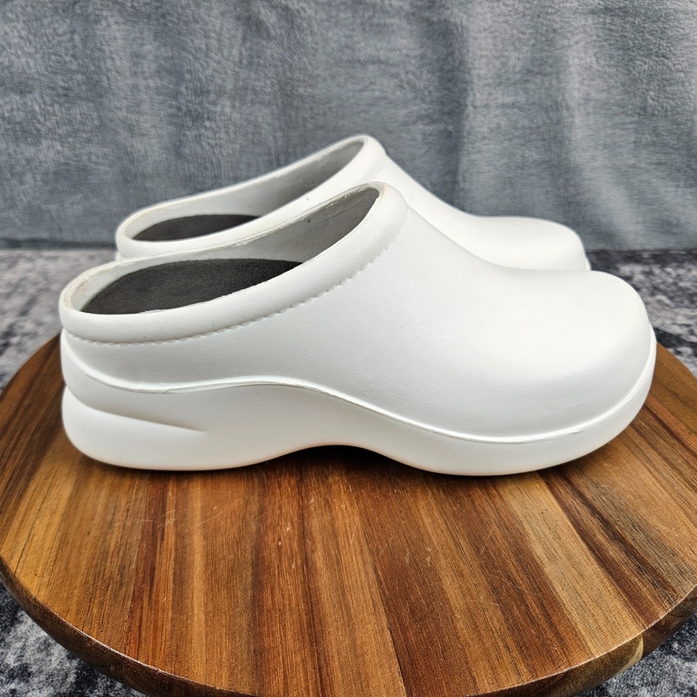 Klogs Boca White Slip Resistant Comfort Nurse Work Clogs Shoes Womens 6 Wide